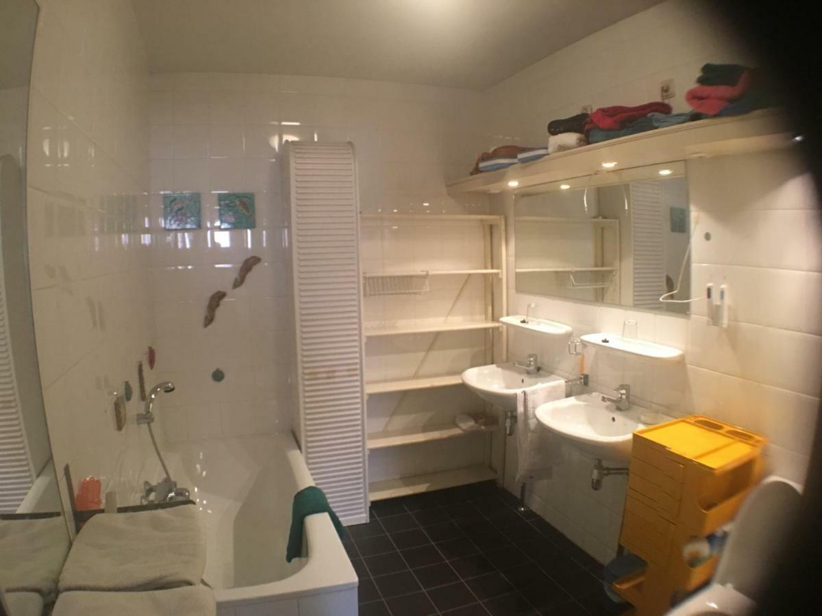 Apartamento Pied A Terre Oostersingel Umcg Groninga Exterior foto